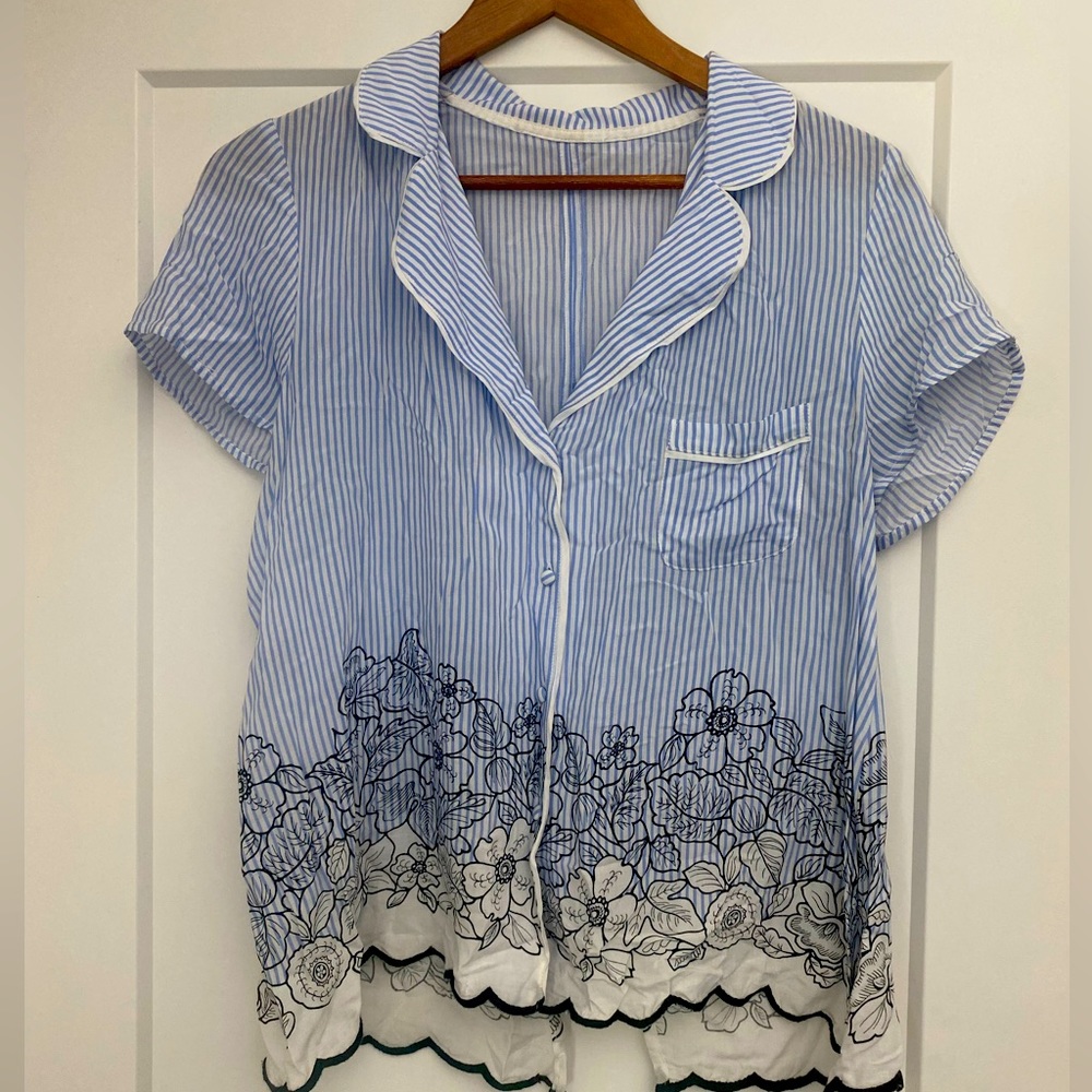Anthropologie • Tie Back Top • Size S